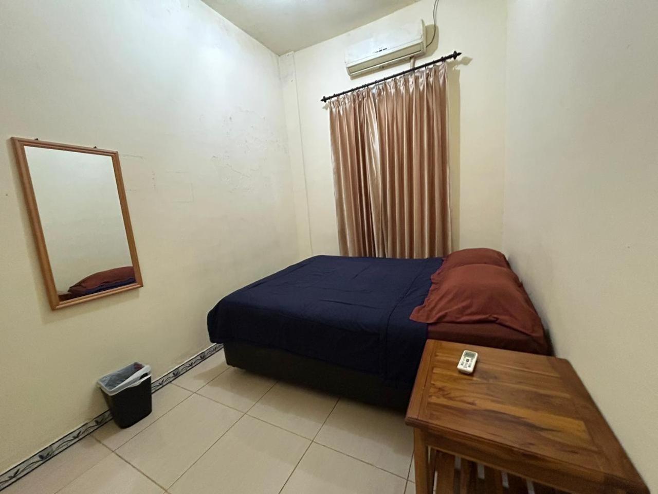Four-G Home Stay & Komodo Tour Labuan Bajo Exterior foto
