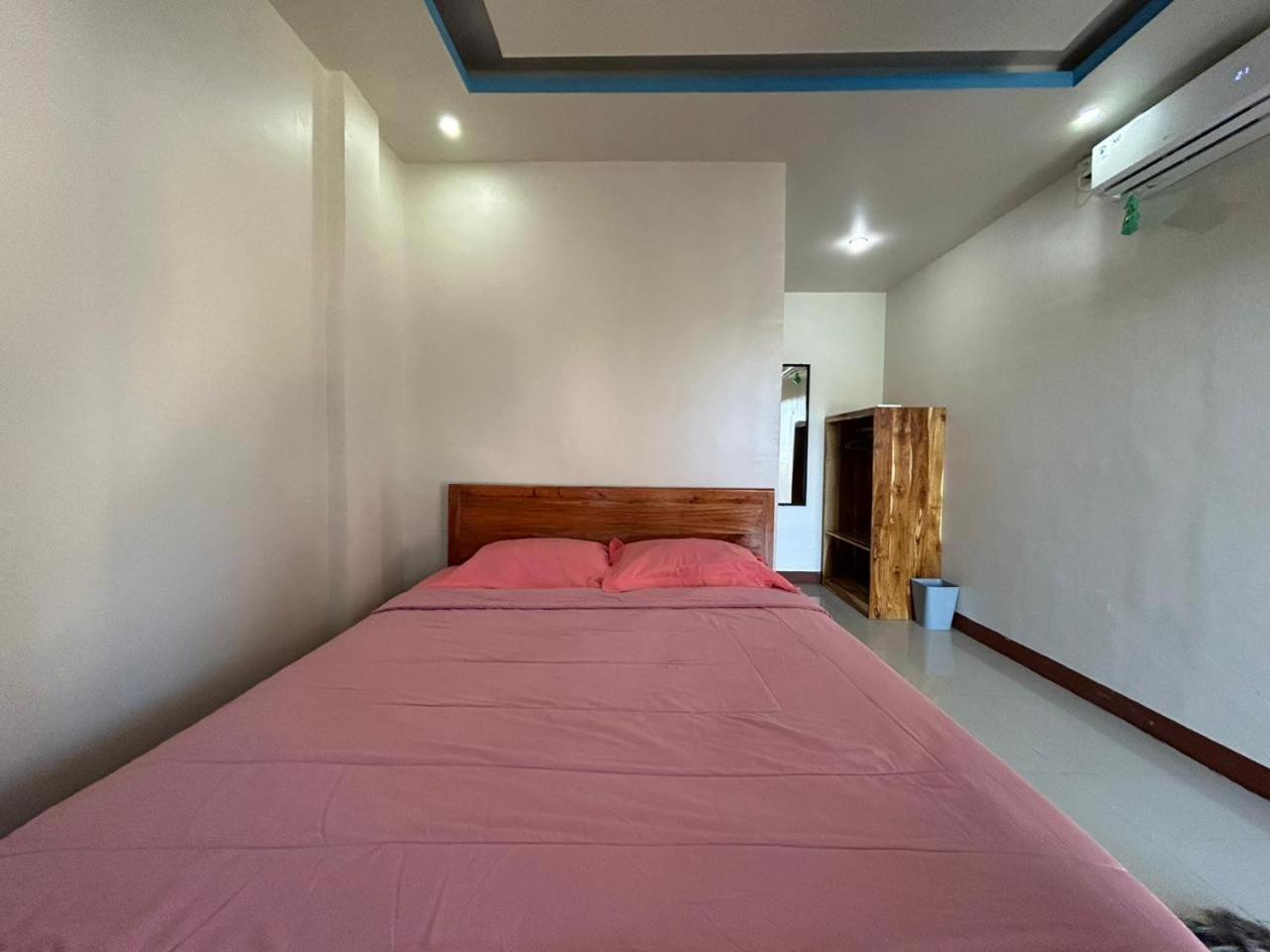 Four-G Home Stay & Komodo Tour Labuan Bajo Exterior foto